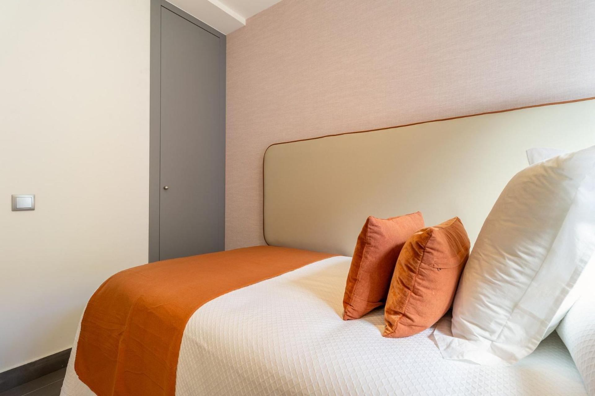 Apartamento Perfectly Placed For 3 In La Latina Just Around The Corner From El Rastro Latina Toledo Iv Madrid